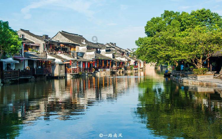 同色彩相撞